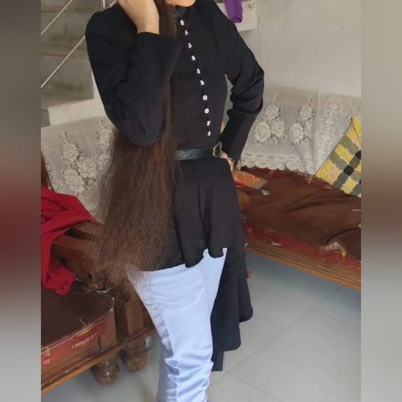 Black designer top - Picture 6 of 16